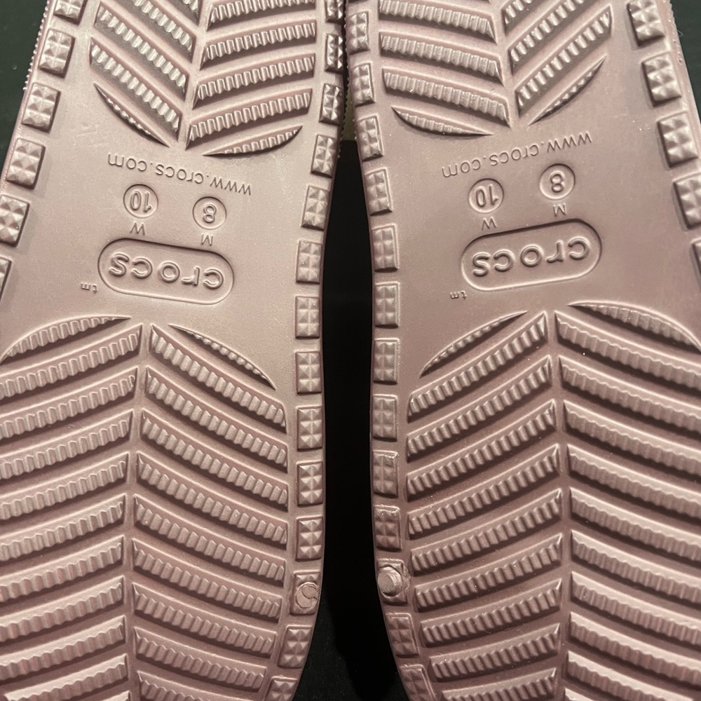 CROCS Classic Cozzzy Sandal – Men’s 8 / Women’s 10 (Burgundy/Wine) Mauve - Picture 4 of 6
